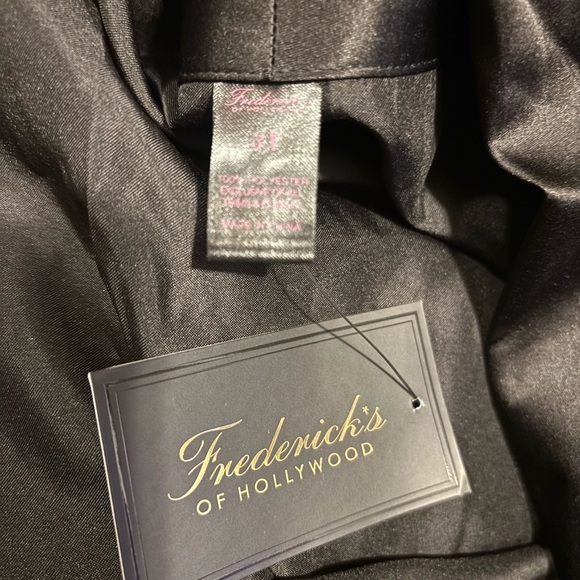 Frederick’s Of Hollywood Summer Lattice Robe NWT - Picture 3 of 4